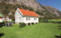 Two-Bedroom Holiday Home in Dirdal ホテルの詳細