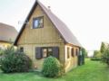 Two-Bedroom Holiday Home in Nowe Warpno ホテルの詳細