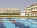 Apartment APT/vista mar e piscina Blc 1 R/C D ホテルの詳細