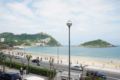 Breathtaking views from terrace in Luxury apartment ホテルの詳細