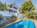 Four-Bedroom Holiday Home in Coma-Ruga, El Vendrell ホテルの詳細