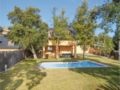 Four-Bedroom Holiday Home in S. Cebria de Vallalta ホテルの詳細