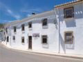 Four-Bedroom Holiday Home in Zagrilla, Cordoba ホテルの詳細