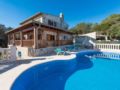 Holiday Home Villa Sa Mola ホテルの詳細