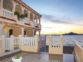 Three-Bedroom Holiday Home in La Manga-San Javier ホテルの詳細