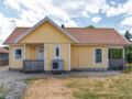Five-Bedroom Holiday Home in Farjestaden ホテルの詳細