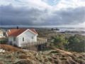 Four-Bedroom Holiday Home in Mollosund ホテルの詳細