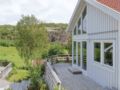 Two-Bedroom Holiday Home in Fjaallbacka ホテルの詳細