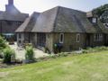 Holiday Home Friston Cottage ホテルの詳細